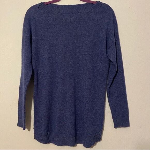 Womens Size Medium 100% Cashmere Long Sleeve Uneven Hem Sweater Office Staple - Picture 1 of 9